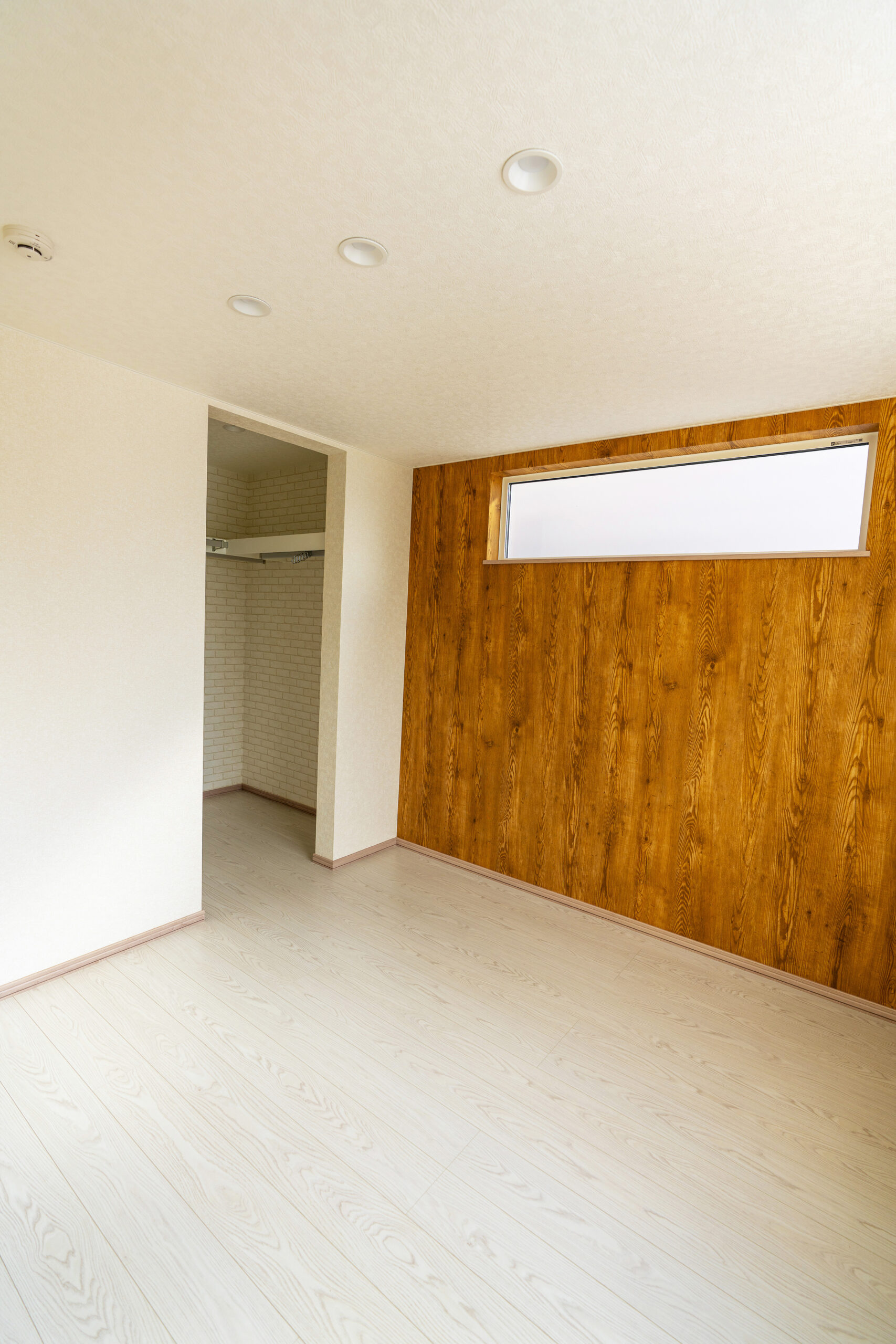 vellHutte｜東光