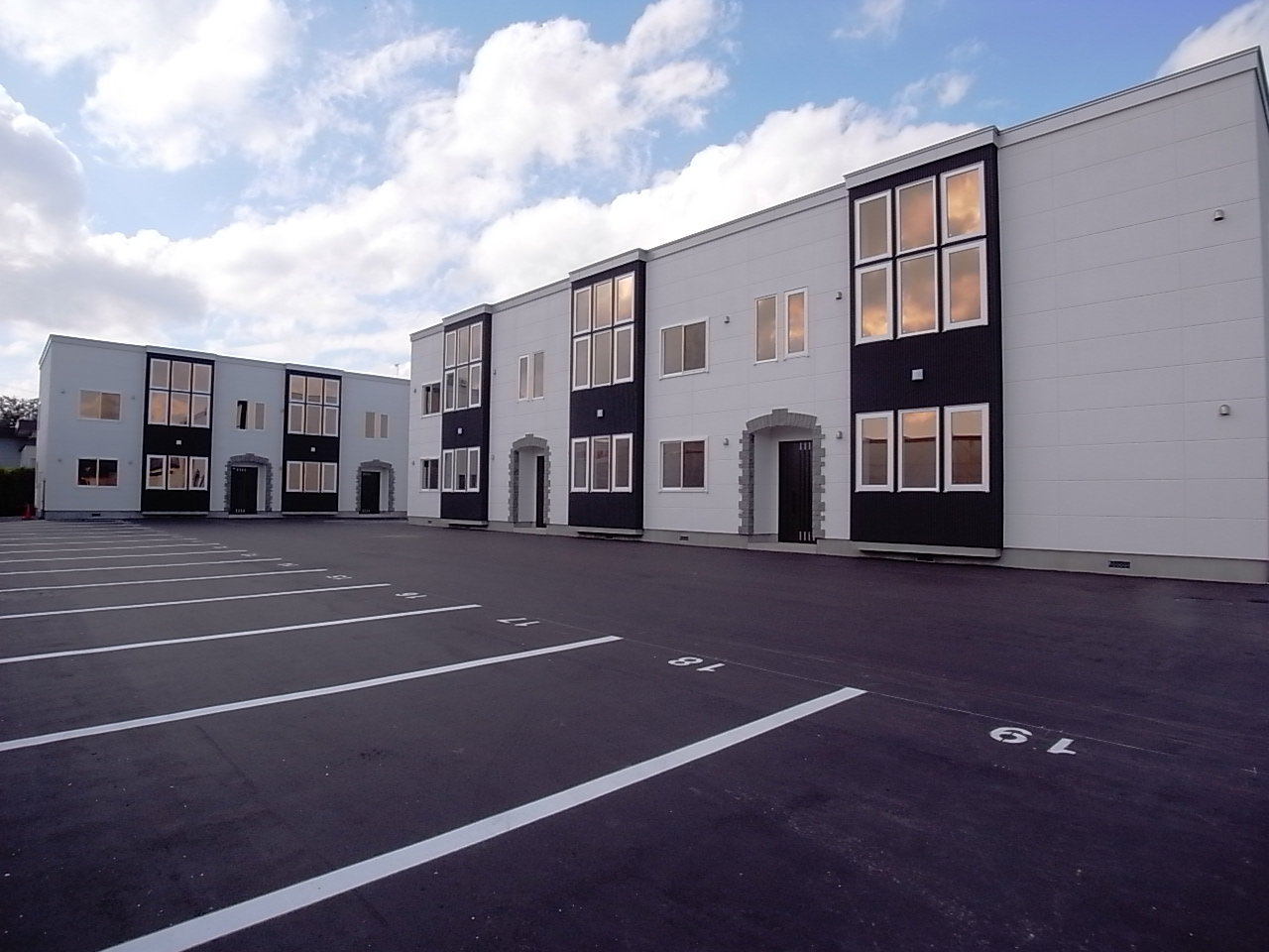 株式会社ケイエム建築プラン｜2012年